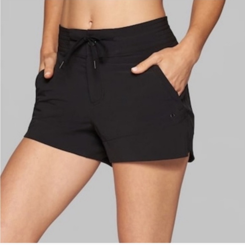 Athleta Women's Hudson Shorts Black Boardshort Drawstring Performance Activewear